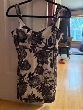lululemon athletica Black and White Floral long length tank